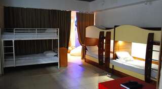 Гостиница Роял Хостел Новосибирск Кровать в общем номере с 14 кроватями-8