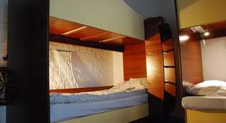 Гостиница Роял Хостел Новосибирск Кровать в общем номере с 14 кроватями-6